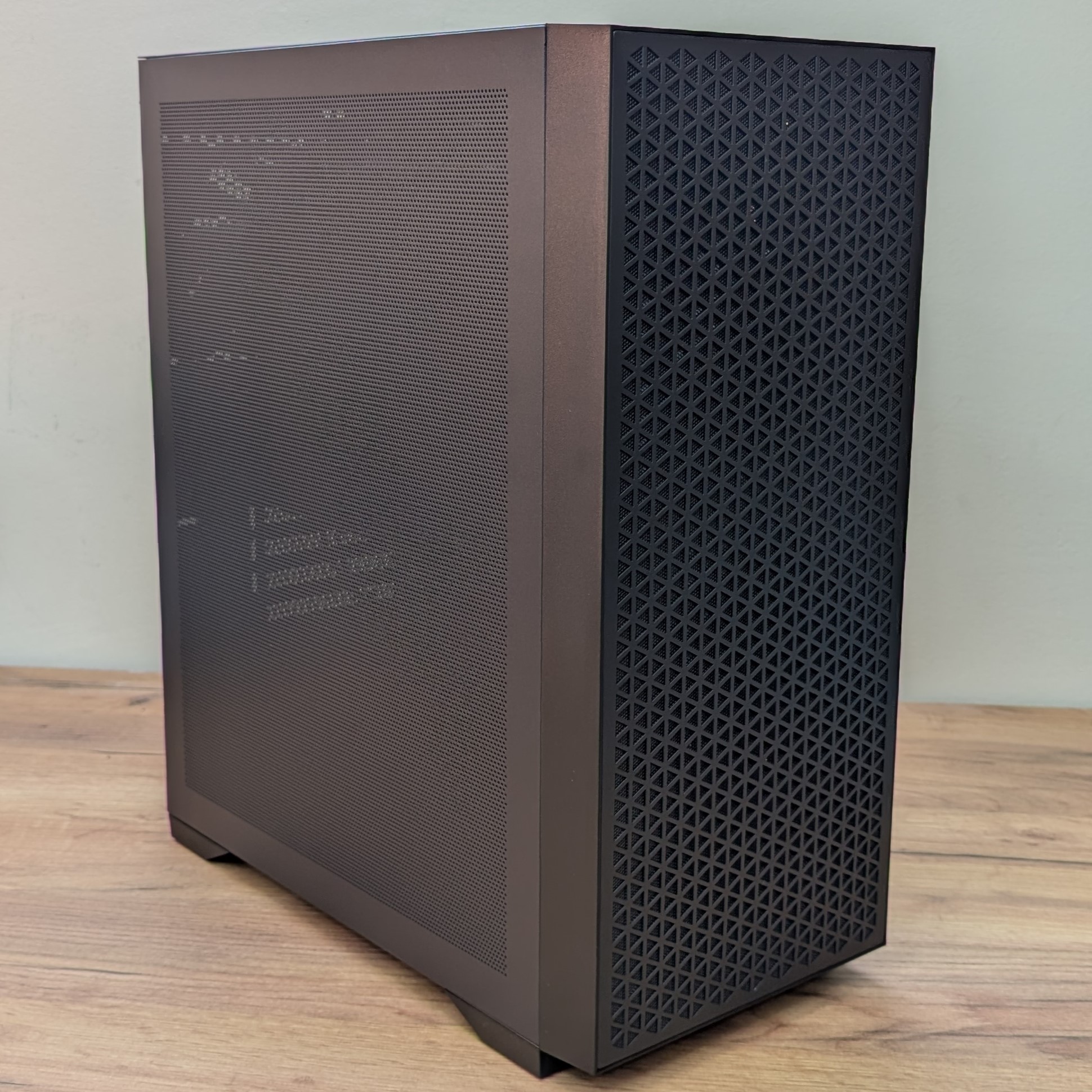 Komputer RTX 5060TI 16GB / RYZEN 8400F / 16GB RAM DDR5 / 1TB M.2 / Logic Dart Pro Midi (NOWOŚĆ) - obrazek 2