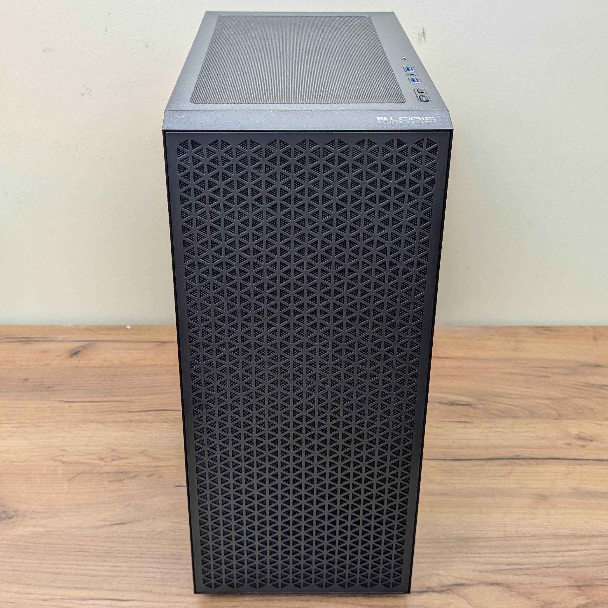 Komputer RTX 5060TI 16GB / RYZEN 8400F / 16GB RAM DDR5 / 1TB M.2 / Logic Dart Pro Midi (NOWOŚĆ) - obrazek 5