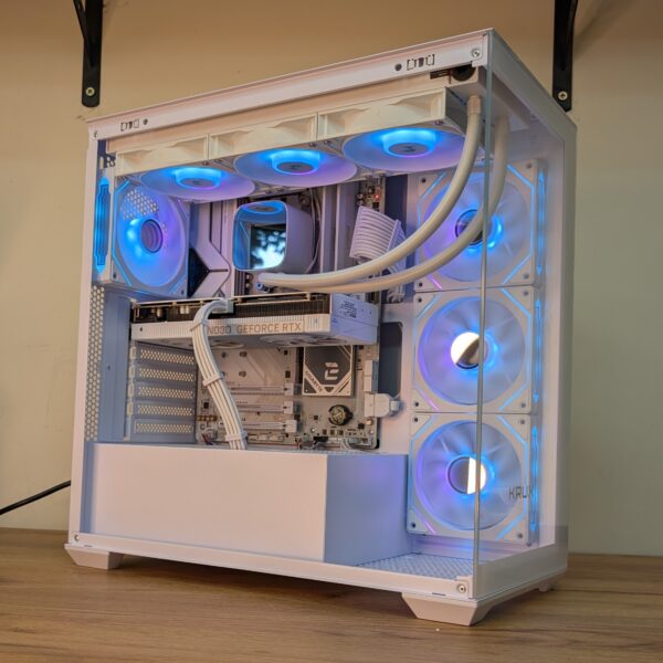 Komputer RTX 5060TI / Ryzen 5 9600X / 32GB RAM / 1TB M.2 / LS720 SE KRUX EXO WHITE (NOWOŚĆ)