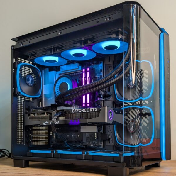 Komputer RTX 5070Ti / Ryzen 7 7800X3D / 32GB RAM / 1TB M.2 / Arctic Freezer III 360 Montech King 95 PRO