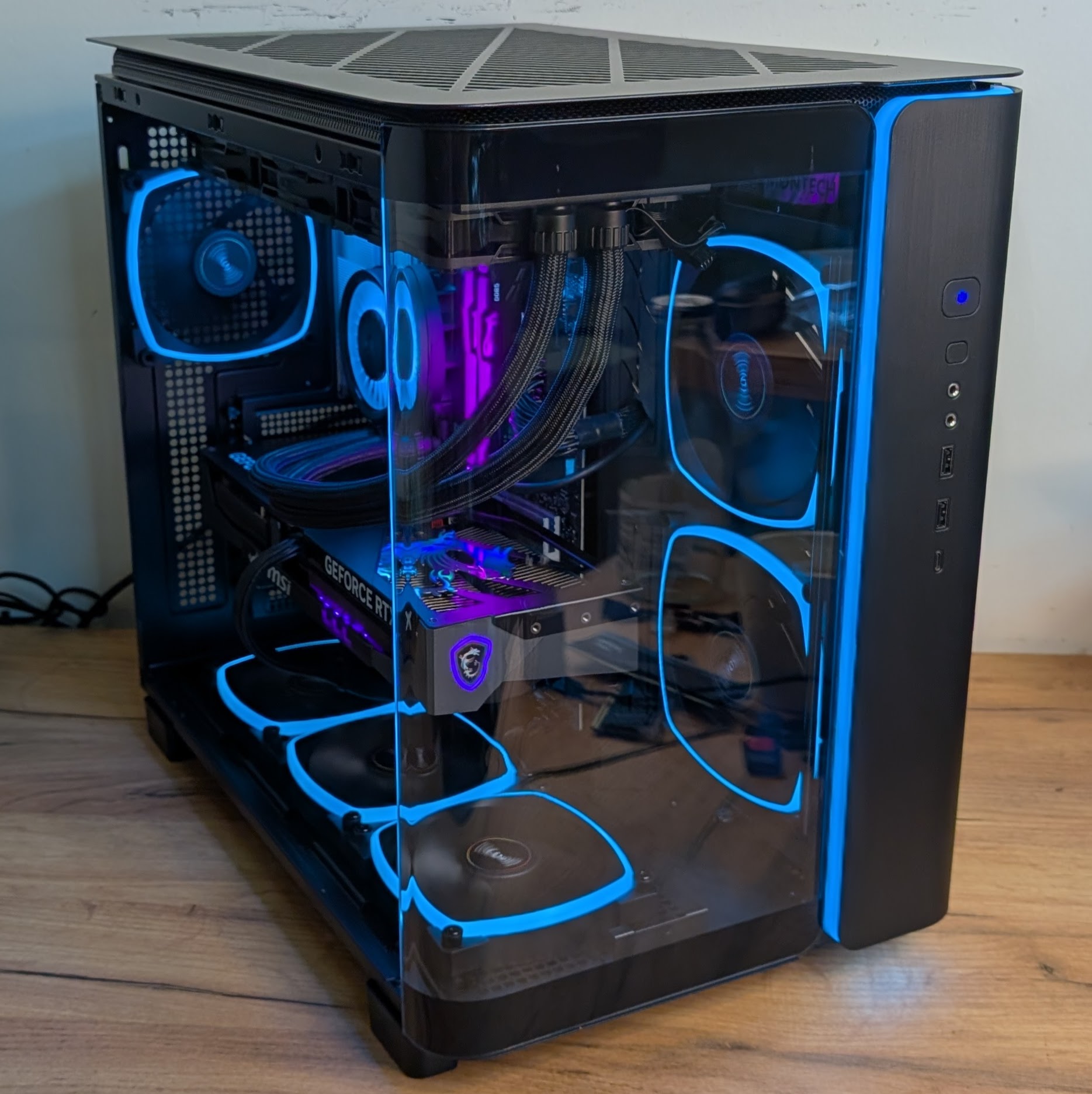 Komputer RTX 5080 / Ryzen 7 7800X3D / 32GB RAM / 1TB M.2 / Arctic Freezer III 360 Montech King 95 PRO - obrazek 11