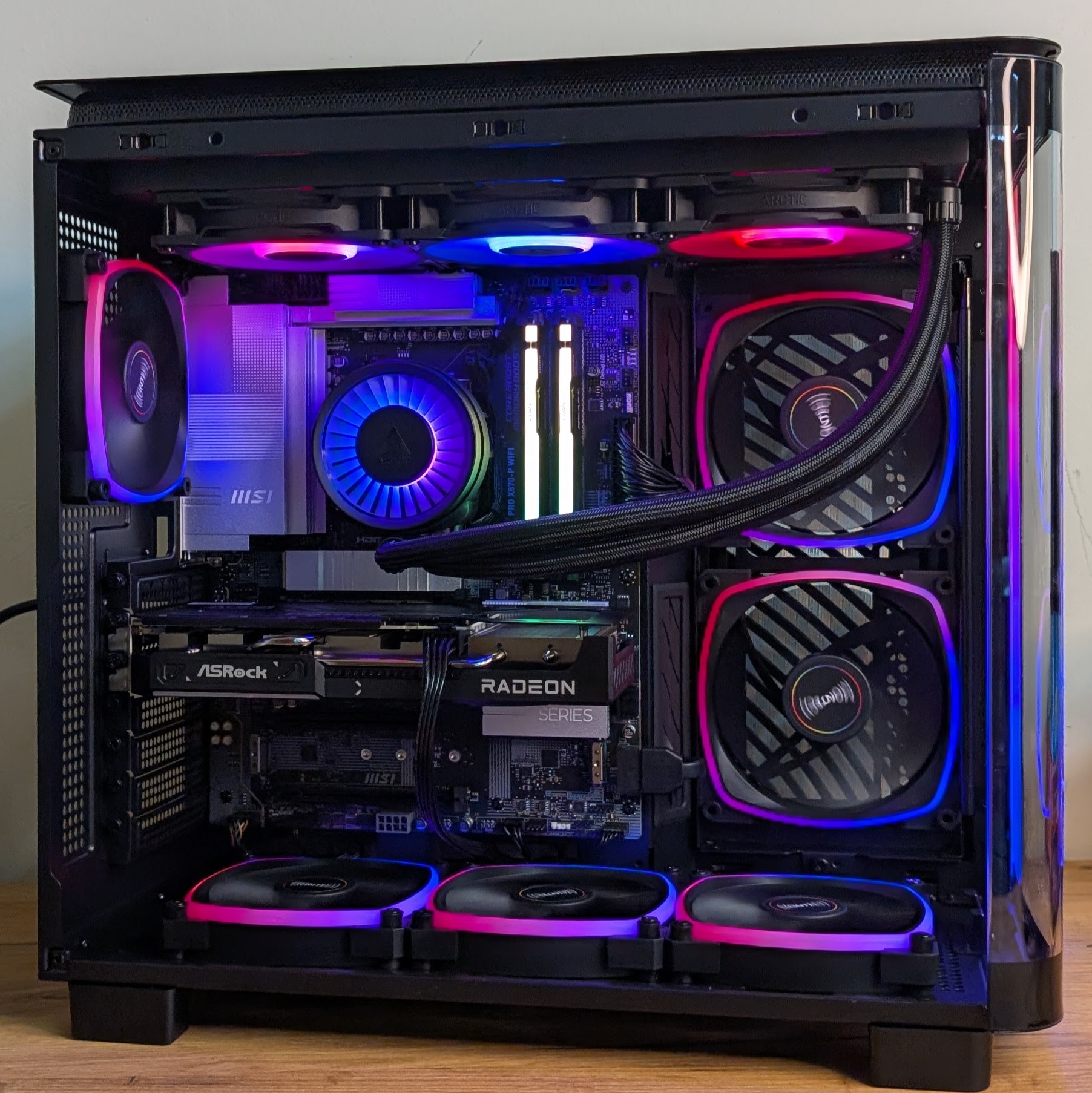 Komputer RX 9060XT 16GB / Ryzen 7 7700 / 16GB RAM DDR5 / 1TB M.2 / Arctic Freezer III 360 Montech King 95 PRO - obrazek 5