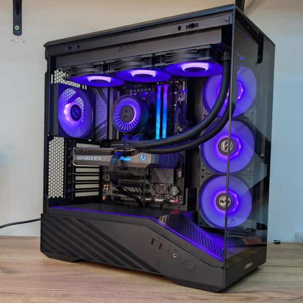 Komputer RTX 5070 / Intel I5 14600KF / 32GB RAM / 1TB M.2 / Arctic LF 360 PRO ARGB Lian Li V100R