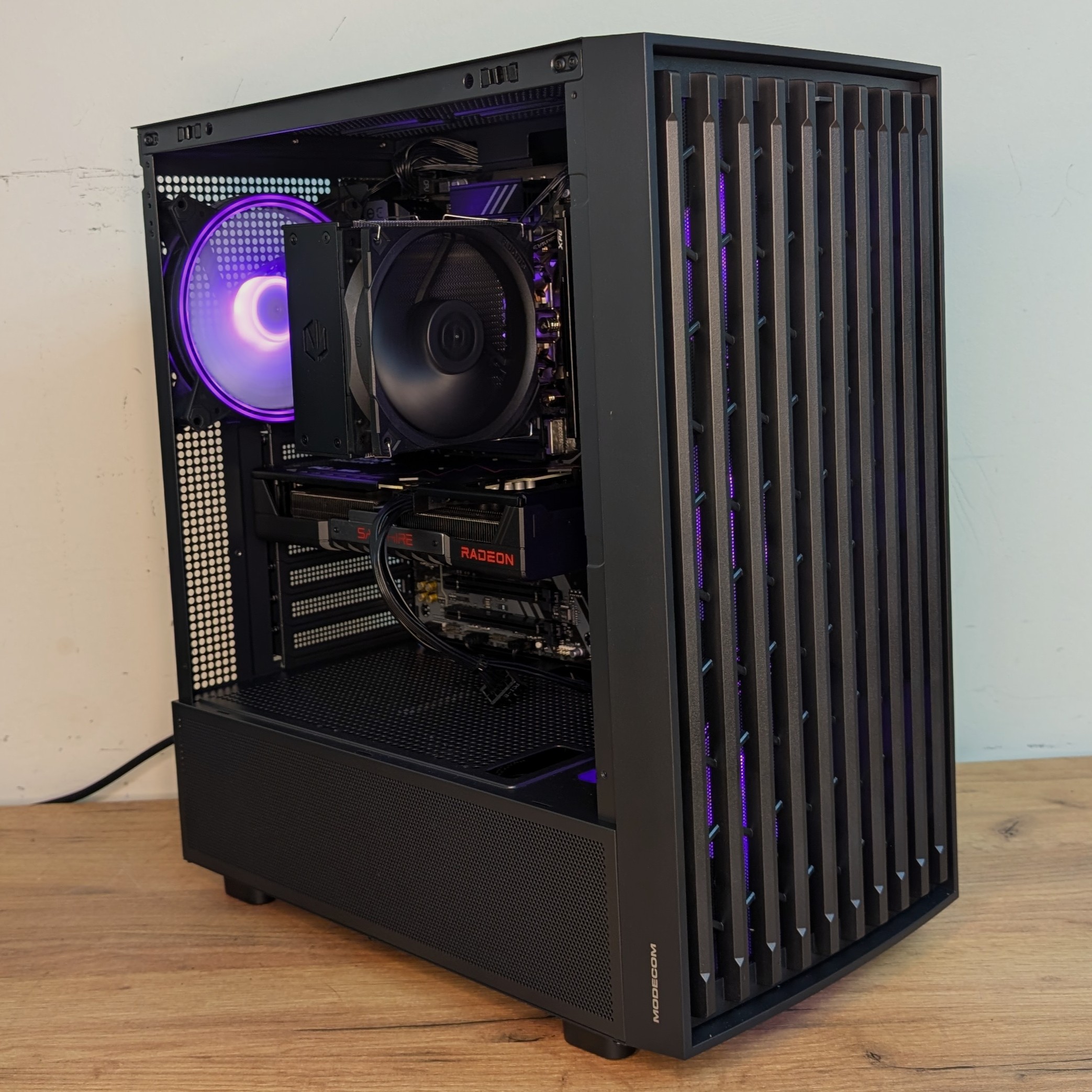 Komputer RTX 9060XT 16GB / Ryzen 7500F / 16GB RAM DDR5 / 1TB M.2 Volcano Breeze - obrazek 2