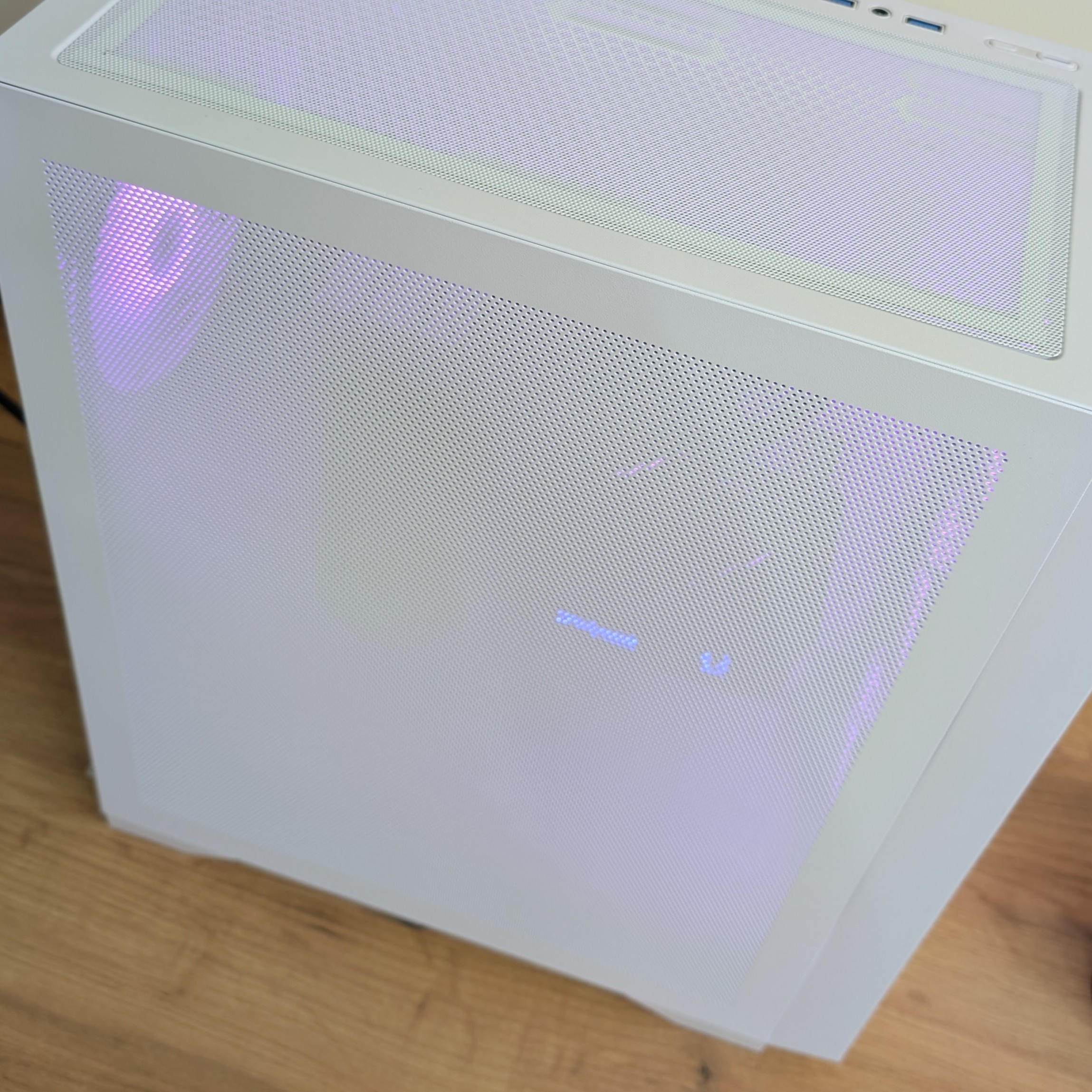 Komputer RTX 5060 / RYZEN 7500F / 16GB RAM DDR5 / 1TB M.2 / Logic Dart Pro Midi ARGB WHITE (NOWOŚĆ) - obrazek 6