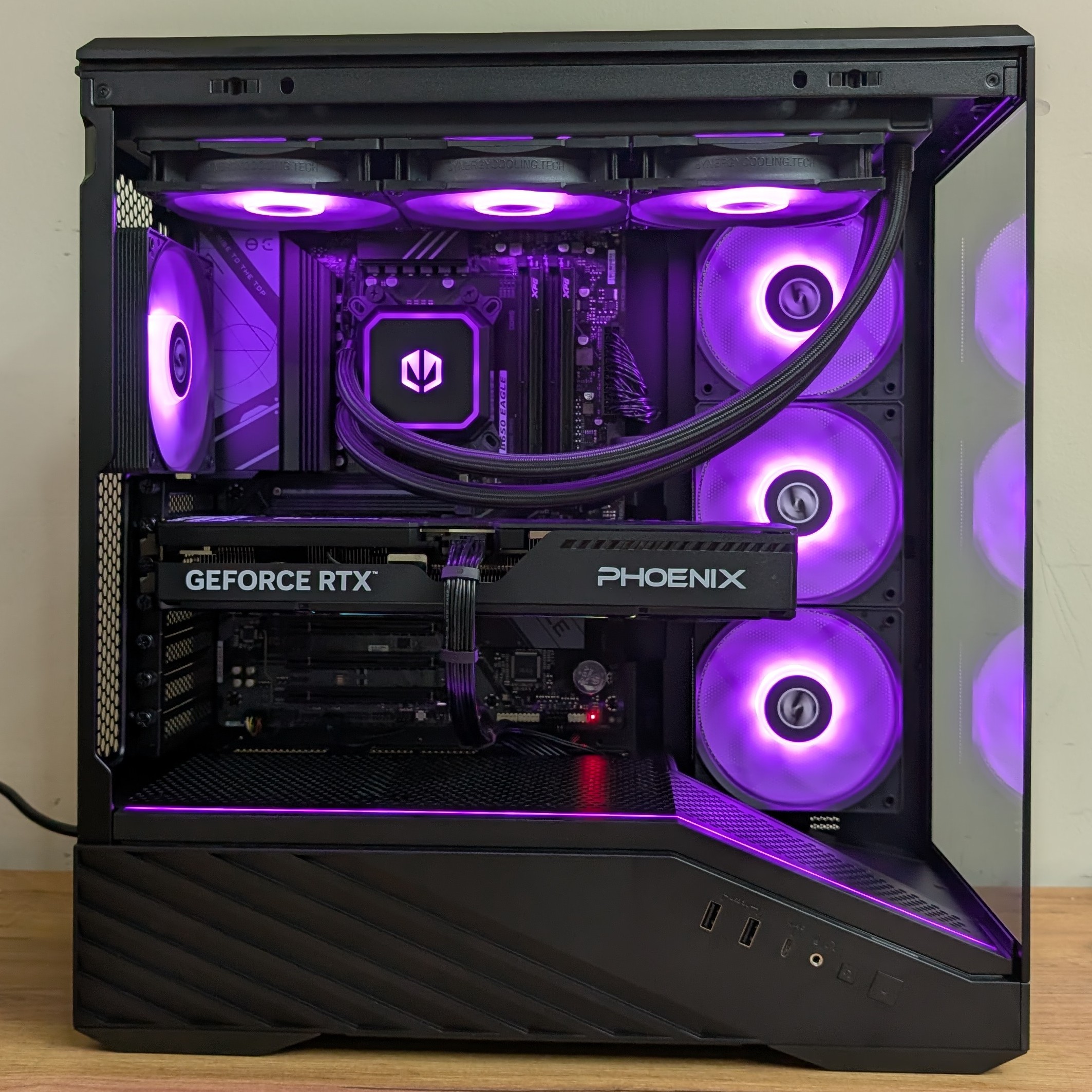 Komputer RTX 5070 / Ryzen 7 7700 / 32GB RAM / 1TB M.2 / Navis F360 ARGB Lian Li V100R - obrazek 3