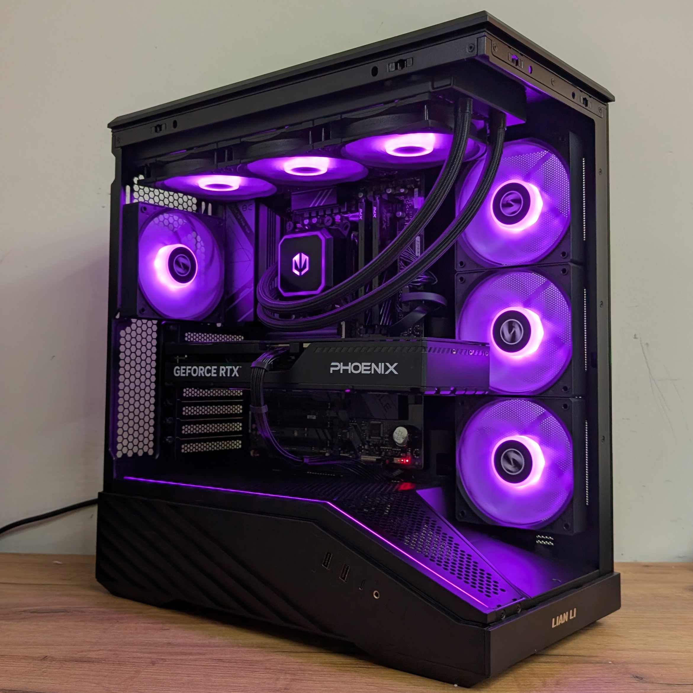 Komputer RTX 5070 / Ryzen 7 7700 / 32GB RAM / 1TB M.2 / Navis F360 ARGB Lian Li V100R - obrazek 5