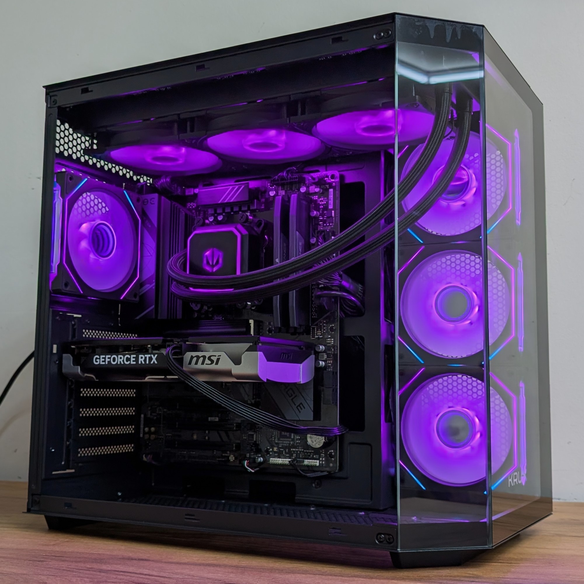 Komputer RTX 5060 8GB / Ryzen 7500F / 16GB RAM DDR5 / 1TB M.2 / Navis F360 ARGB KRUX Empero