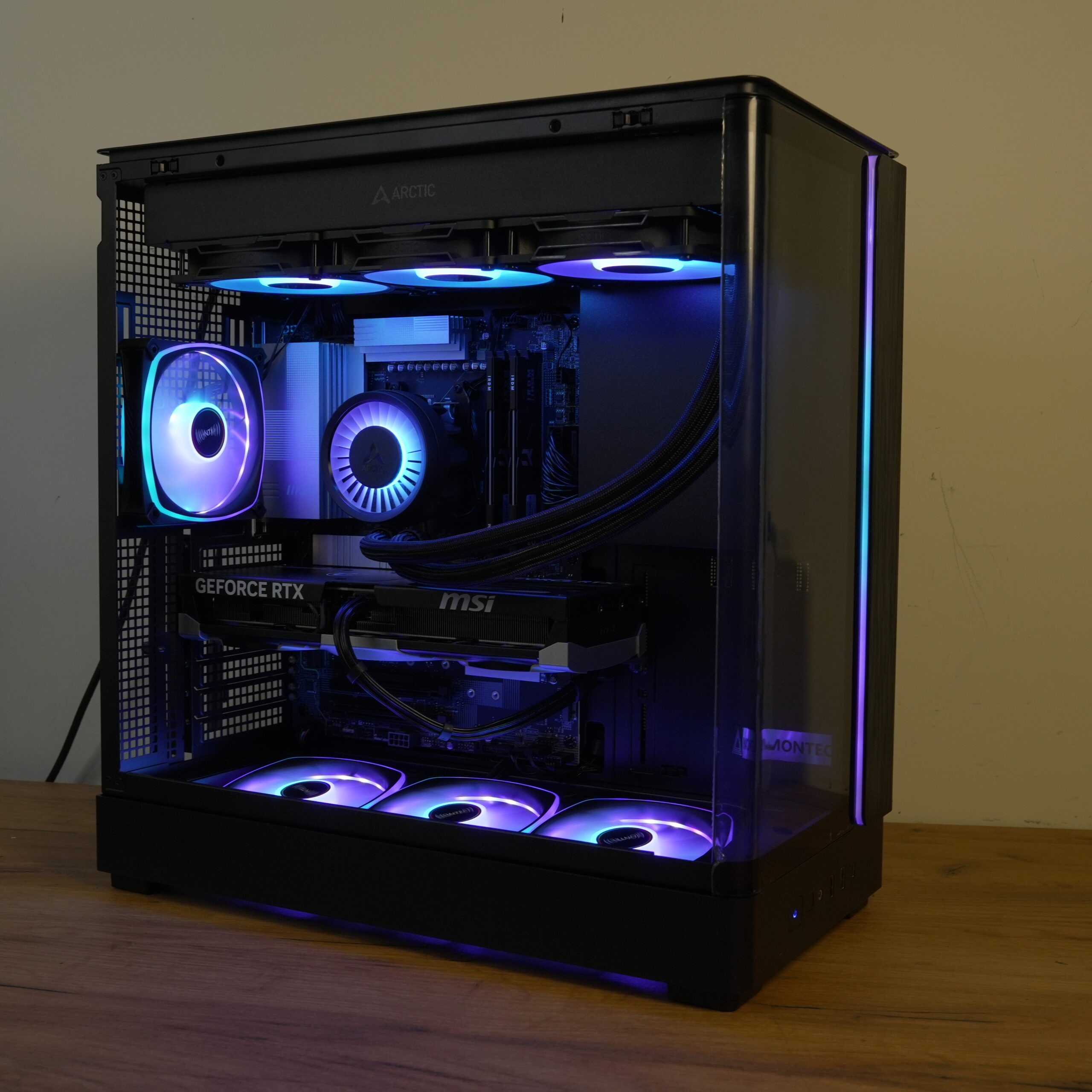 Komputer RTX 5070Ti / Ryzen 7 7700 / 32GB RAM / 1TB M.2 / Arctic LF III PRO 360 ARGB / Montech King 45 PRO - obrazek 6
