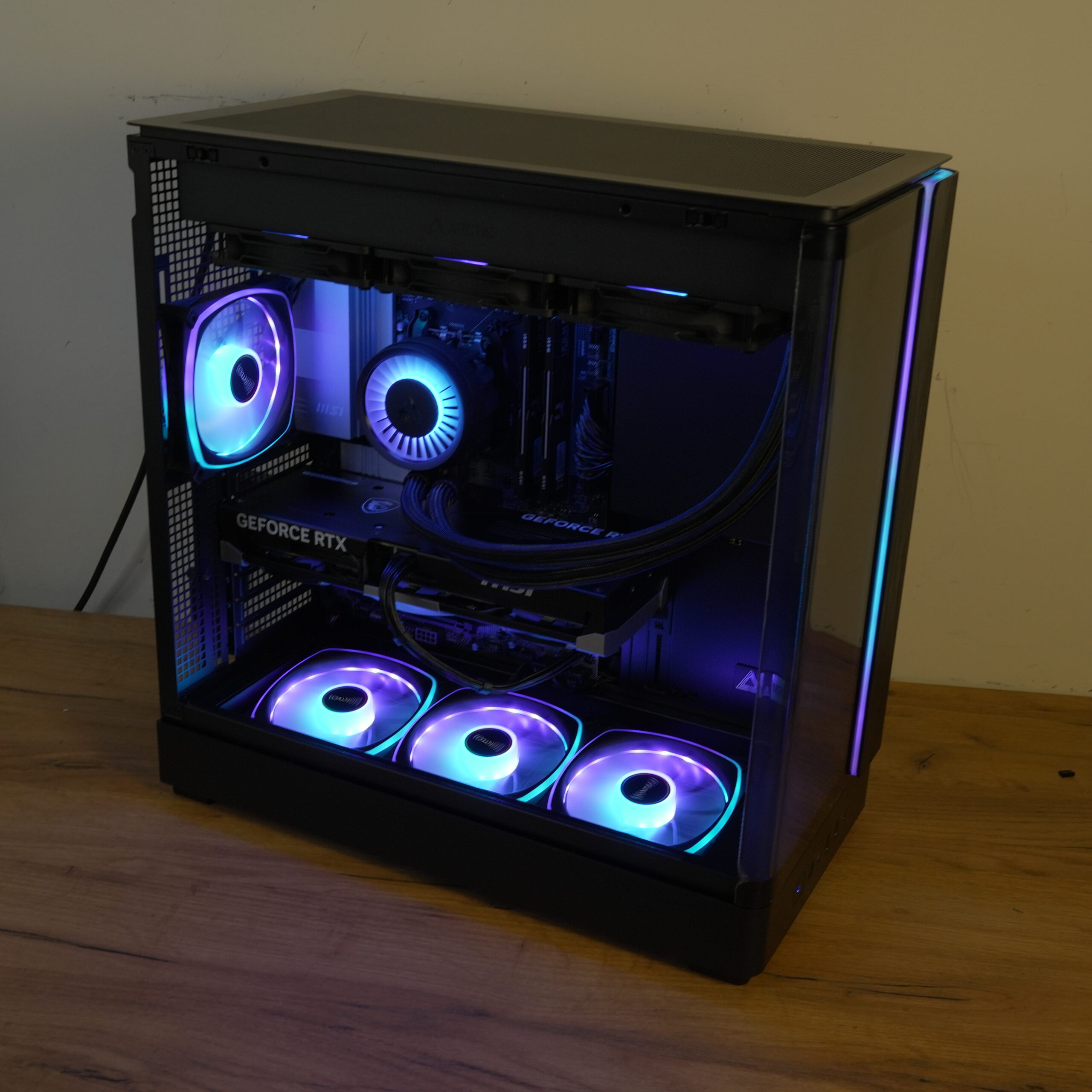 Komputer RTX 5070Ti / Ryzen 7 7700 / 32GB RAM / 1TB M.2 / Arctic LF III PRO 360 ARGB / Montech King 45 PRO - obrazek 8