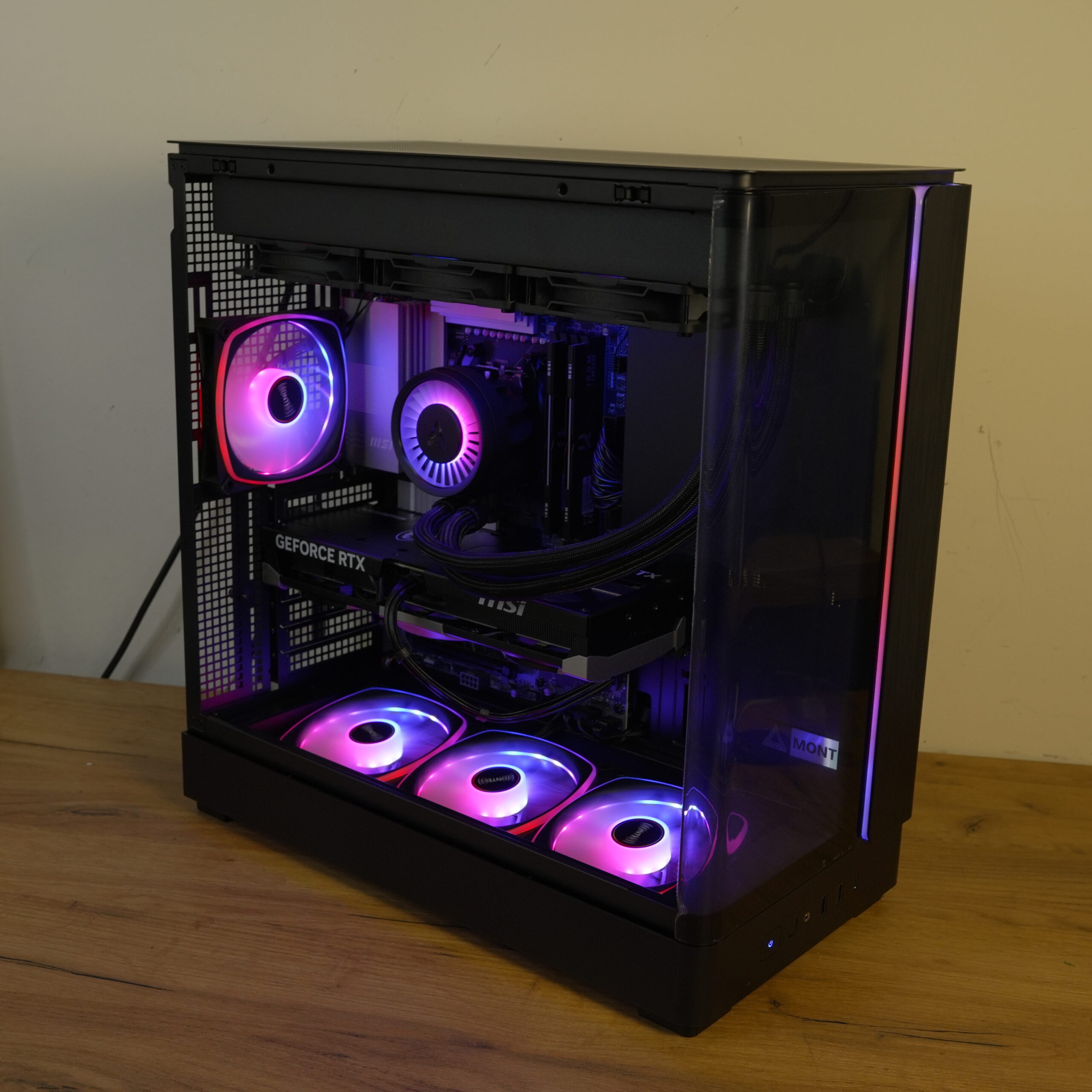 Komputer RTX 5070Ti / Ryzen 7 7700 / 32GB RAM / 1TB M.2 / Arctic LF III PRO 360 ARGB / Montech King 45 PRO - obrazek 4