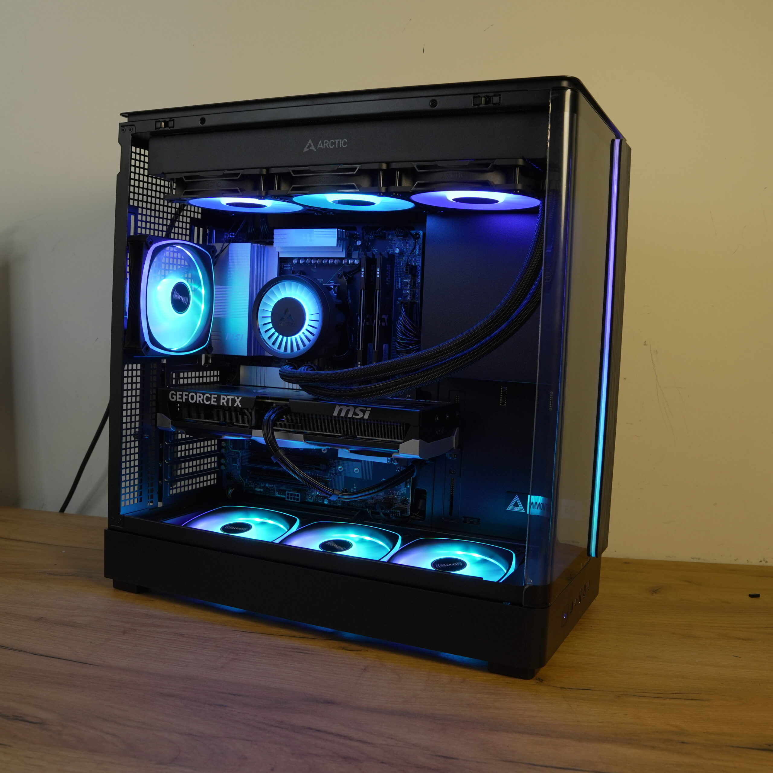 Komputer RTX 5070Ti / Ryzen 7 7700 / 32GB RAM / 1TB M.2 / Arctic LF III PRO 360 ARGB / Montech King 45 PRO - obrazek 13