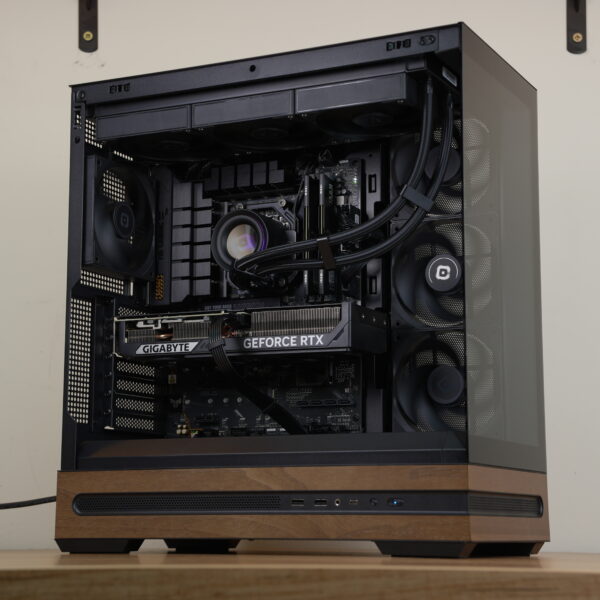 Komputer RTX 5070 / Ryzen 7 7800X3D / RAM DDR5 / 1TB M.2 / SMX Hayate 360 / SMX Capsule